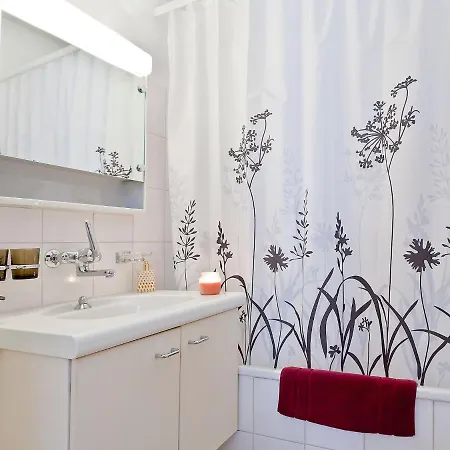 Apartment Suite-15 By Interhome *